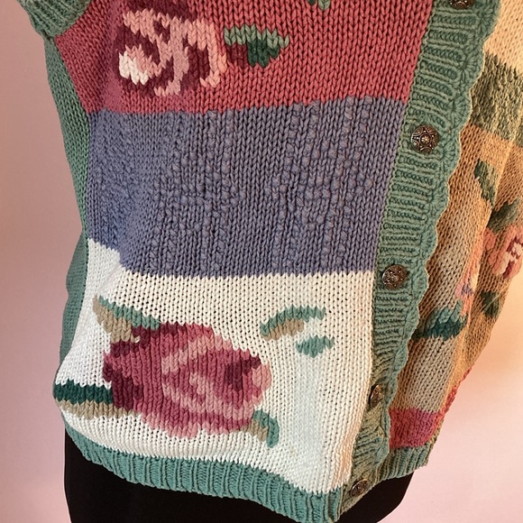 Vintage Floral Sweater Vest - Picture 6 of 13